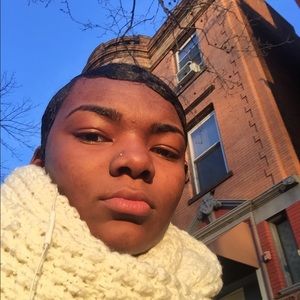 Meet your Posher, Jasmin